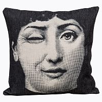 арт-подушка намек fornasetti в Пскове